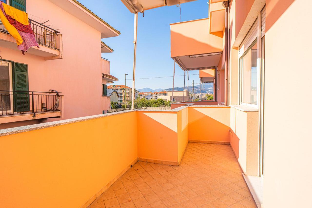 Appartamenti La Residenza Borgio Verezzi Bagian luar foto