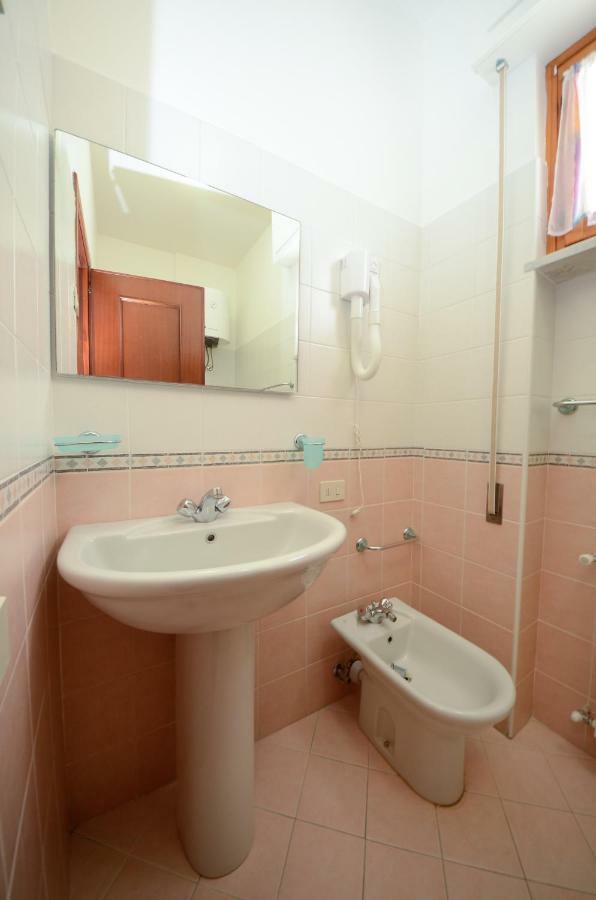 Appartamenti La Residenza Borgio Verezzi Bagian luar foto